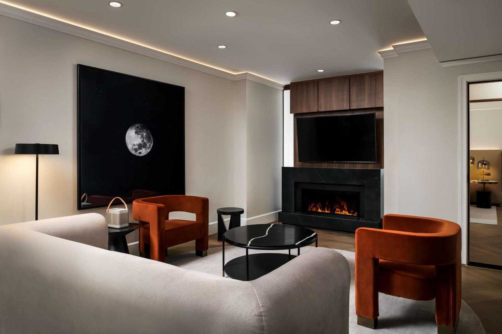 Vogue Hotel Montreal Downtown, Curio Collection By Hilton エクステリア 写真