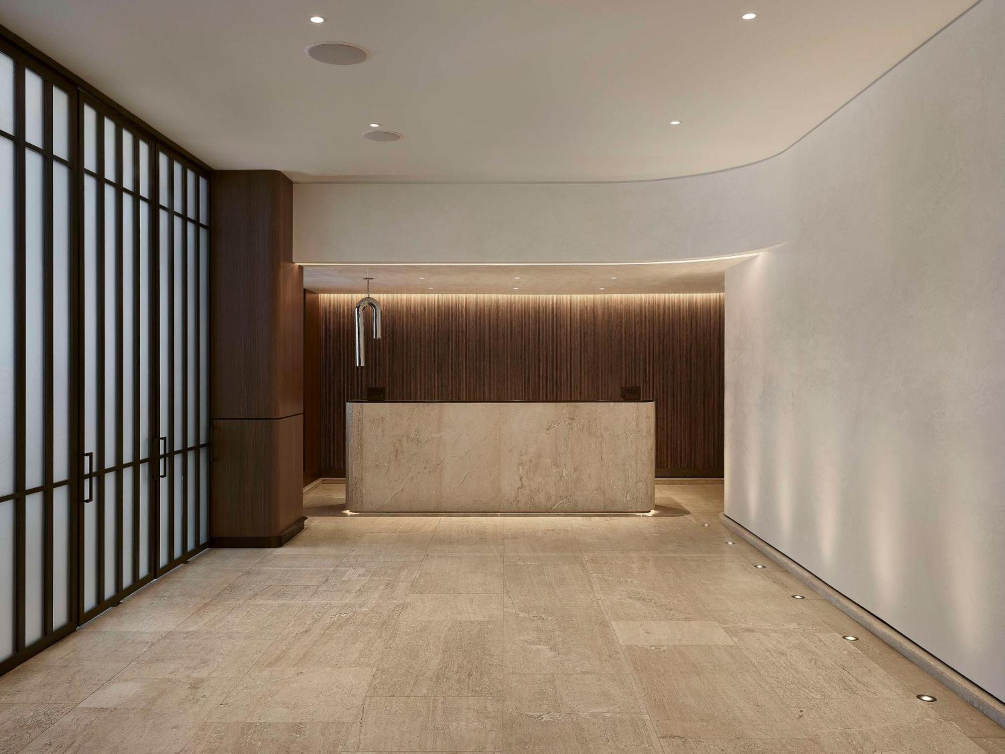 Vogue Hotel Montreal Downtown, Curio Collection By Hilton エクステリア 写真